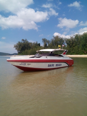 ขายเรือเร็ว27ฟุตท้องไม้จริงเครื่องยามาฮ่า200แรงม้าสภาพพร้อมใช้งาน