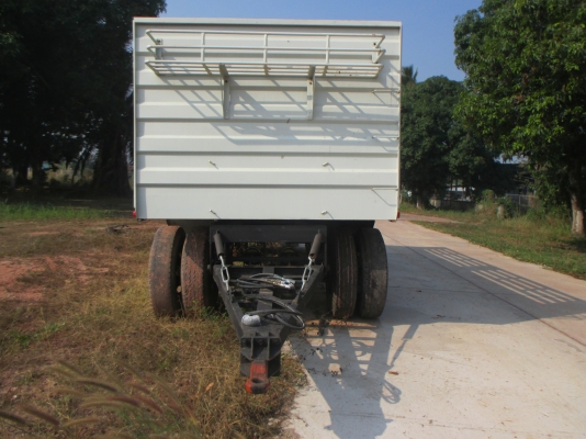 หางพ่วง 3เพลา ไม่ดั้ม สีขาว พร้อมใช้งาน