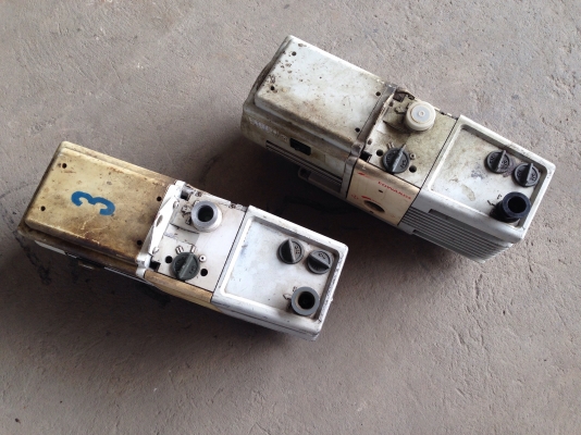 ขายปั้มแว็กกั้มสูญญากาศ EDWARDS made in England ขนาด 3/5HP. 220V ไฟบ้าน สภาพดี พร้อมใช้งาน มี 2 ตัวครับ