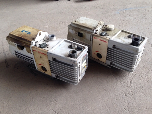 ขายปั้มแว็กกั้มสูญญากาศ EDWARDS made in England ขนาด 3/5HP. 220V ไฟบ้าน สภาพดี พร้อมใช้งาน มี 2 ตัวครับ