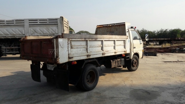 รถบรรทุก ISUZU 6 ล้อ ดัมพ์ รุ่น TL45DL กะบะดั๊มยาว 3.65 เมตร 85 แรงม้า