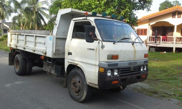 รถบรรทุก ISUZU 6 ล้อ ดัมพ์ รุ่น TL45DL กะบะดั๊มยาว 3.65 เมตร 85 แรงม้า