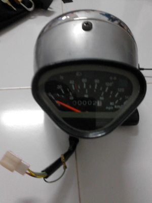 ขายโคไฟหน้า พร้อมไมล์ชาลี ราคา 500 บาท