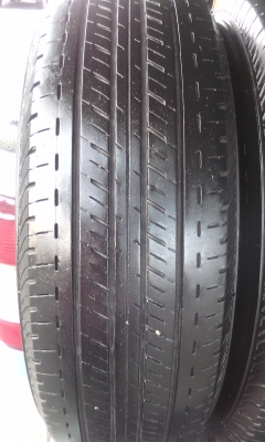 ขายยางบริดสโตน  215/70/15 ปี 14