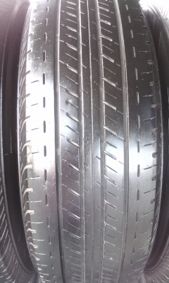 ขายยางบริดสโตน  215/70/15 ปี 14