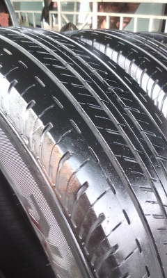 ขายยางบริดสโตน  215/70/15 ปี 14