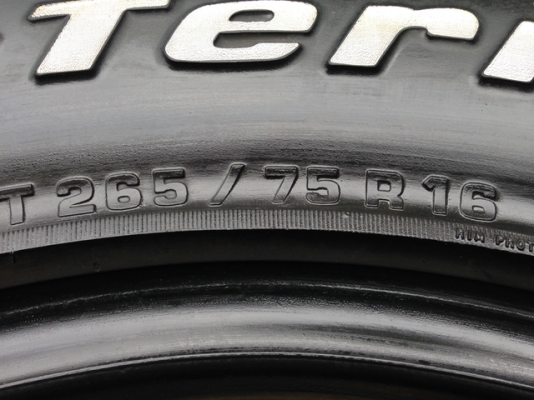 ยาง All BF goodrich 265 75 16 ดอกดีไม่มีปะ พร้อมใช้งาน ราคาไม่แพง