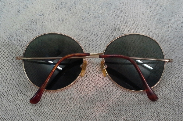 แว่นตาทรงหยดน้ำใหญ่ในตำนาน MOREL LUNETTES made in France