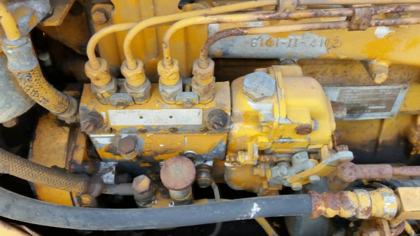 ขายด่วนรถแทรกเตอร์KOMATSU ดี2-3รถนอกเพิ่งนำเข้ามายังไม่เคยใช้งานในเมืองไทยเลย ขายด่วนรถแทรกเตอร์KOMATSU ดี2-3รถนอกเพิ่งนำเข้ามายังไม่เคยใช้งานในเมืองไทยเลย