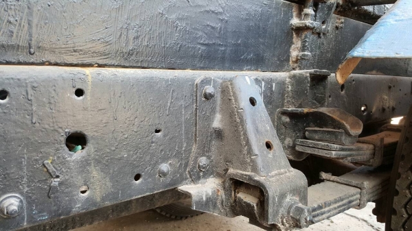 ขาย รถโม่ปูน 2.5 คิว 6 ล้อ ISUZU NKR ไม่มีทะเบียน เครื่อง 4BE1 110 แรงม้า คัสซีสวยตลอดเส้น ปั้มล่างเสียให้ไปซ่อมเองครับ