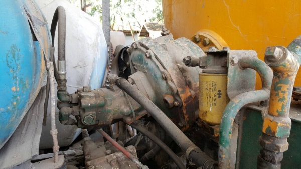 ขาย รถโม่ปูน 2.5 คิว 6 ล้อ ISUZU NKR ไม่มีทะเบียน เครื่อง 4BE1 110 แรงม้า คัสซีสวยตลอดเส้น ปั้มล่างเสียให้ไปซ่อมเองครับ