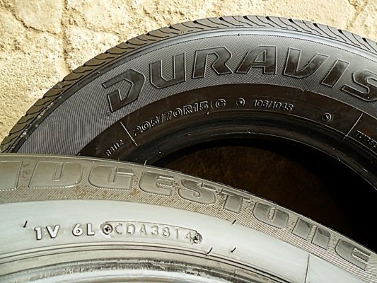 ยางกระบะขอบ15  บริดสโตน205-70-R15ลงพื้นปี15 (4เส้น3,800)