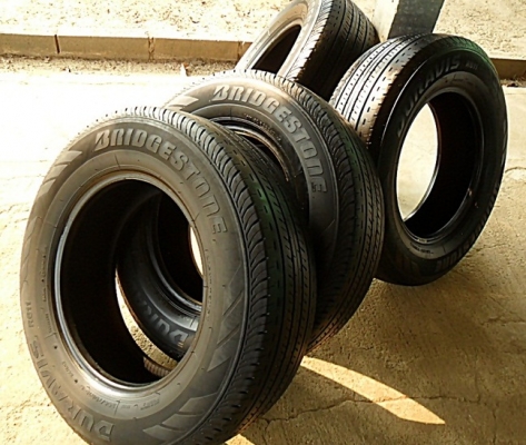 ยางกระบะขอบ15  บริดสโตน205-70-R15ลงพื้นปี15 (4เส้น3,800)