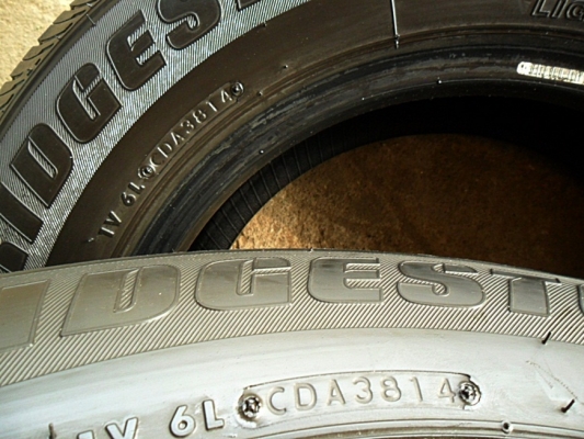 ยางกระบะขอบ15  บริดสโตน205-70-R15ลงพื้นปี15 (4เส้น3,800)