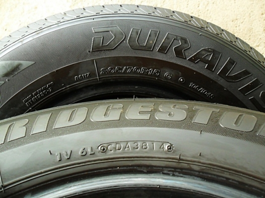 ยางกระบะขอบ15  บริดสโตน205-70-R15ลงพื้นปี15 (4เส้น3,800)