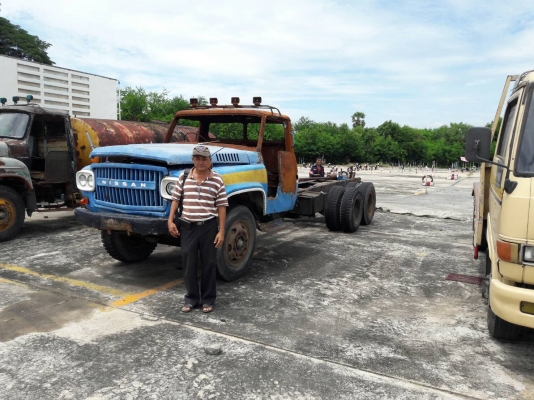 รถบรรทุก10 ล้อหัวยาว ยี่ห้อ NISSAN   ขายเฉพาะแซซซีและหัว