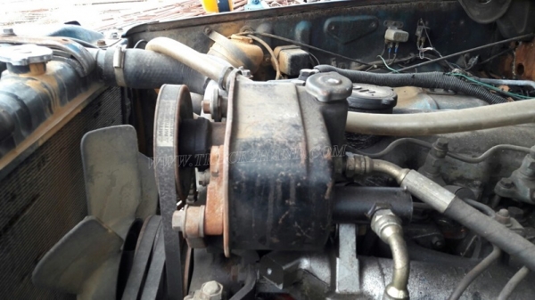 รถบรรทุก10 ล้อหัวยาว ยี่ห้อ NISSAN   ขายเฉพาะแซซซีและหัว