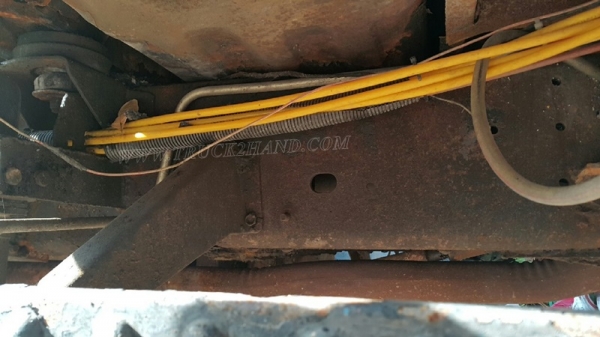 รถบรรทุก10 ล้อหัวยาว ยี่ห้อ NISSAN   ขายเฉพาะแซซซีและหัว