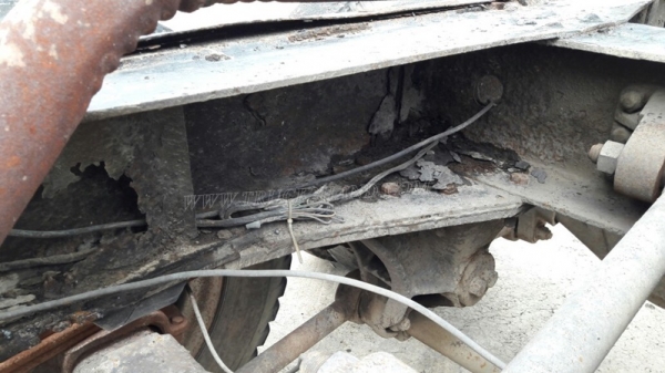 รถบรรทุก10 ล้อหัวยาว ยี่ห้อ NISSAN   ขายเฉพาะแซซซีและหัว