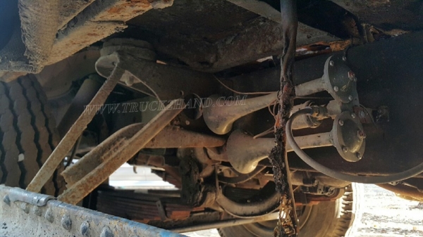 รถบรรทุก10 ล้อหัวยาว ยี่ห้อ NISSAN   ขายเฉพาะแซซซีและหัว