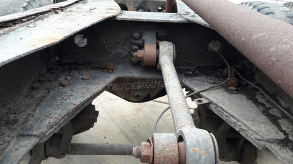 รถบรรทุก10 ล้อหัวยาว ยี่ห้อ NISSAN   ขายเฉพาะแซซซีและหัว