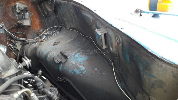 รถบรรทุก10 ล้อหัวยาว ยี่ห้อ NISSAN   ขายเฉพาะแซซซีและหัว