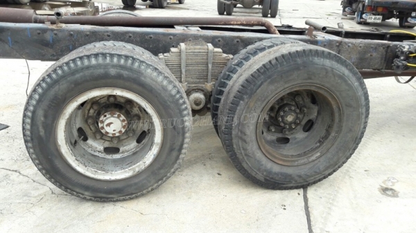 รถบรรทุก10 ล้อหัวยาว ยี่ห้อ NISSAN   ขายเฉพาะแซซซีและหัว