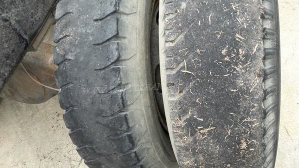 รถบรรทุก10 ล้อหัวยาว ยี่ห้อ NISSAN   ขายเฉพาะแซซซีและหัว