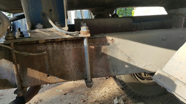 รถบรรทุก10 ล้อหัวยาว ยี่ห้อ NISSAN   ขายเฉพาะแซซซีและหัว