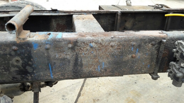 รถบรรทุก10 ล้อหัวยาว ยี่ห้อ NISSAN   ขายเฉพาะแซซซีและหัว