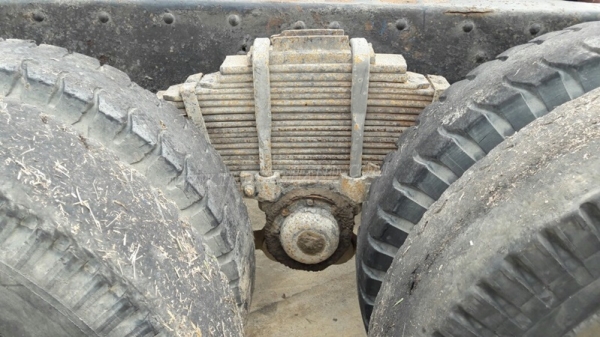 รถบรรทุก10 ล้อหัวยาว ยี่ห้อ NISSAN   ขายเฉพาะแซซซีและหัว