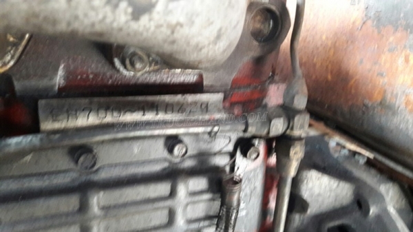 รถบรรทุก10 ล้อหัวยาว ยี่ห้อ NISSAN   ขายเฉพาะแซซซีและหัว