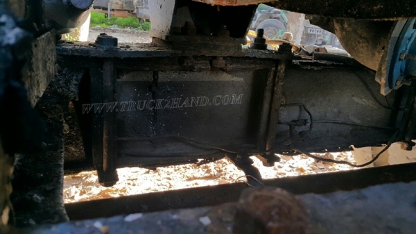 รถบรรทุก10 ล้อหัวยาว ยี่ห้อ NISSAN   ขายเฉพาะแซซซีและหัว