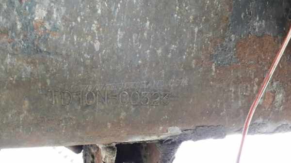 รถบรรทุก10 ล้อหัวยาว ยี่ห้อ NISSAN   ขายเฉพาะแซซซีและหัว