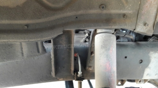 รถบรรทุก10 ล้อหัวยาว ยี่ห้อ NISSAN   ขายเฉพาะแซซซีและหัว