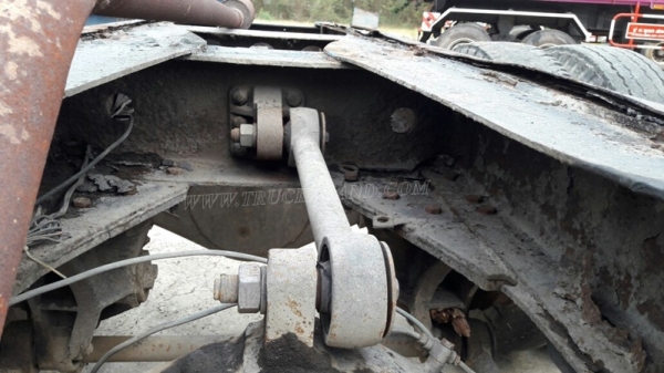 รถบรรทุก10 ล้อหัวยาว ยี่ห้อ NISSAN   ขายเฉพาะแซซซีและหัว