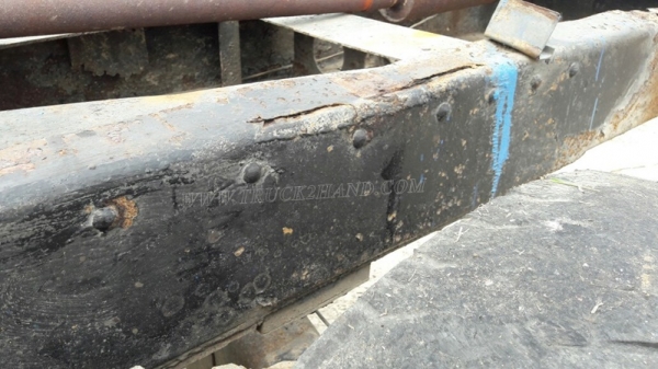 รถบรรทุก10 ล้อหัวยาว ยี่ห้อ NISSAN   ขายเฉพาะแซซซีและหัว