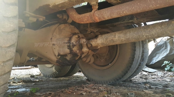 รถบรรทุก10 ล้อหัวยาว ยี่ห้อ NISSAN   ขายเฉพาะแซซซีและหัว