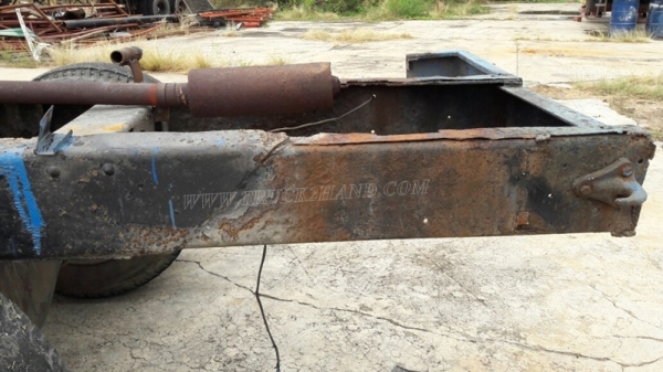 รถบรรทุก10 ล้อหัวยาว ยี่ห้อ NISSAN   ขายเฉพาะแซซซีและหัว