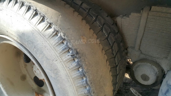 รถบรรทุก10 ล้อหัวยาว ยี่ห้อ NISSAN   ขายเฉพาะแซซซีและหัว