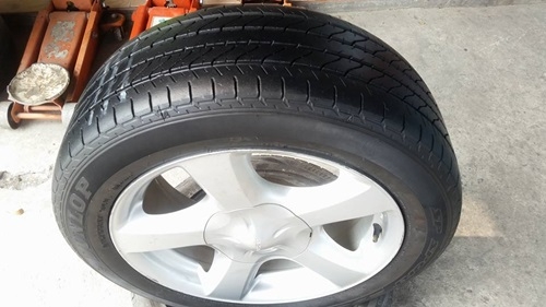 ขายล้อแม็กISUZU V Cross17ยาง215/55/17  ปี13 4 ล้อ