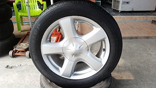 ขายล้อแม็กISUZU V Cross17ยาง215/55/17  ปี13 4 ล้อ