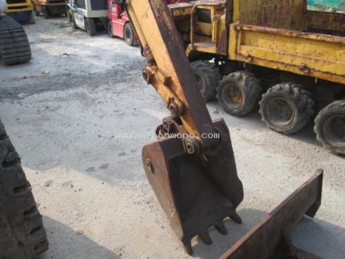 ขาย รถขุดเล็ก   YANMAR  YB1200S รหัสสินค้า : 13001018 เพิ่มเติม www.nihonmono.com