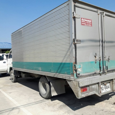 NPR 115 ตู้บรรทุก รถห้าง   ติดต่อ แจ๊ก 089-8960567