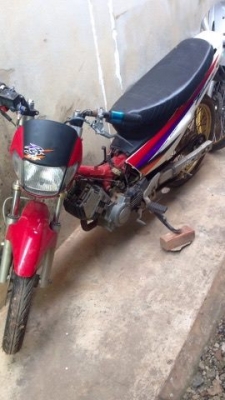 ปรับการขายรถจักรยานยนต์ HONDA TENA เครื่องดีสตาร์ทติดง่าย คู่มือมีเอกสารครบ