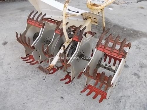 ขาย เครื่องกำจัดวัชพืชในร่องข้าว MARUYAMA MKC-304รหัสสินค้า : 80803120 หรือเพิ่มเติม www.nihonmono.com ขาย เครื่องกำจัดวัชพืชในร่องข้าว MARUYAMA MKC-304รหัสสินค้า : 80803120 หรือเพิ่มเติม www.nihonmono.com