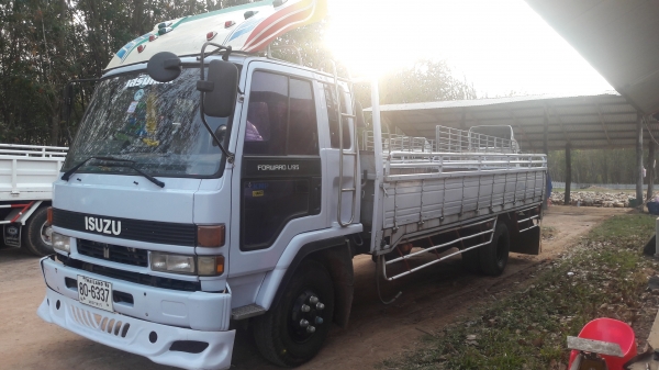 ขาย FRR32 เครื่อง 6HE1 195 เเรง ยาว 6.00 เมตร เครื่องดีครัซซีสวย