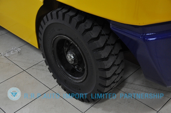ขายรถโฟล์คลิฟท์มือสอง KOMATSU รุ่น FD30C-567007 ราคา xxx,xxx บาท