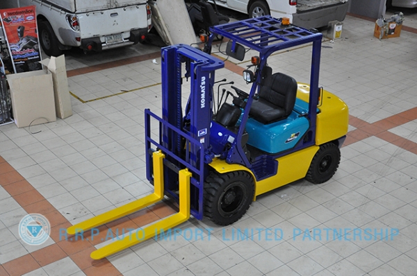 ขายรถโฟล์คลิฟท์มือสอง KOMATSU รุ่น FD30C-567007 ราคา xxx,xxx บาท