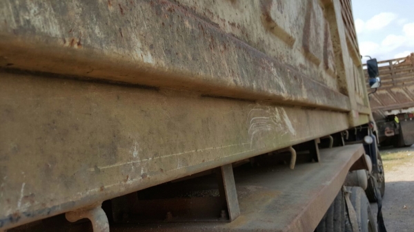 รถอีซูซุ 10 ล้อดั้ม FXZ 360 แรงม้า. ปี 52. , ( ขายแม่ , ลูก. ) , ( รถวิ่ง 33x,xxx กม. )      สนใจติดต่อ  081 - 6079515